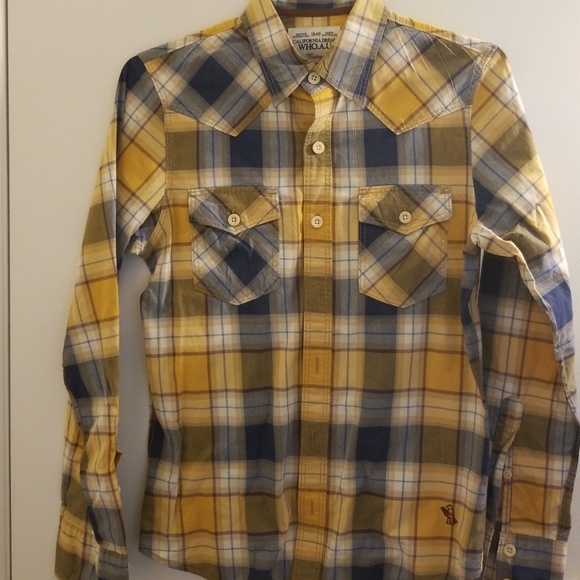 Shirt - Picture 4 of 4